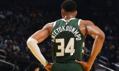 开云体育app-马刺队逆转雄鹿队，晋级西部半决赛