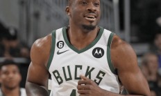 开云体育在线-雄鹿队全明星球员字母哥健康状况良好的简单介绍