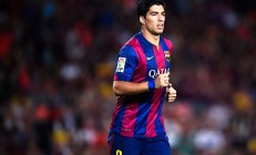 开云体育app-网前，他孤身作战；身后，他扛起整个欧洲—拉沃尔杯的险胜如何超越了温网的统治