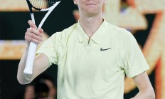 开云APP-澳网翻盘ATP总决赛，辛纳高光表现的简单介绍