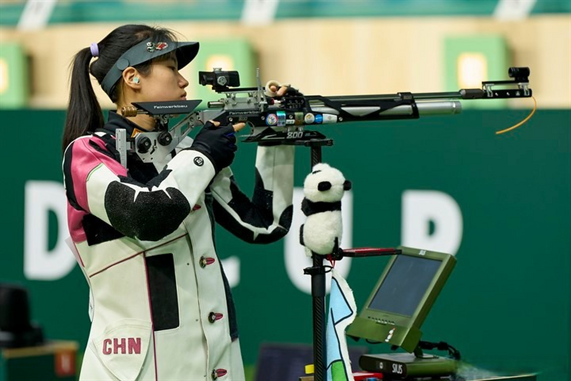 芬兰选手在射击比赛中脱颖而出