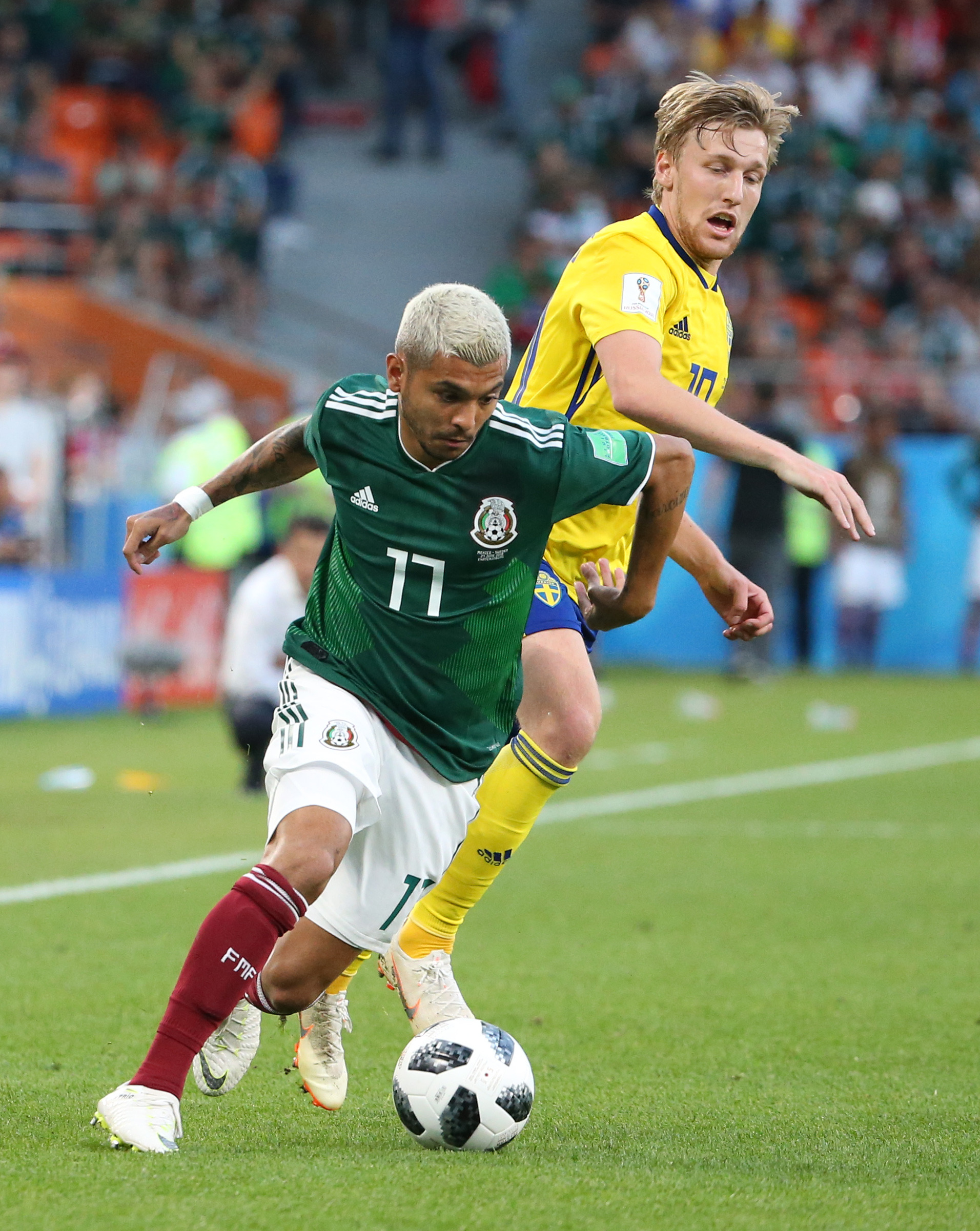 墨西哥女足获得关键胜利进军决赛