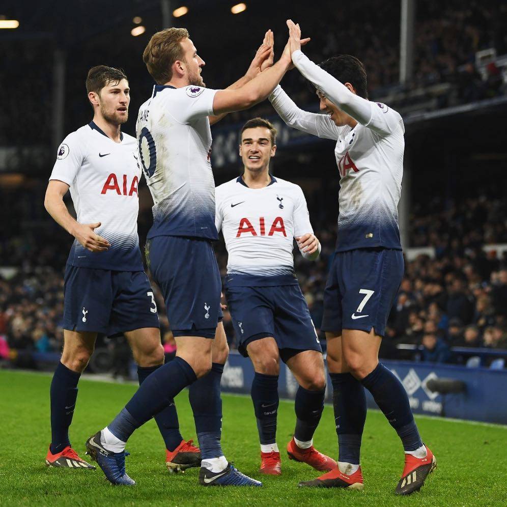 热刺队员接受体能训练准备下一场比赛