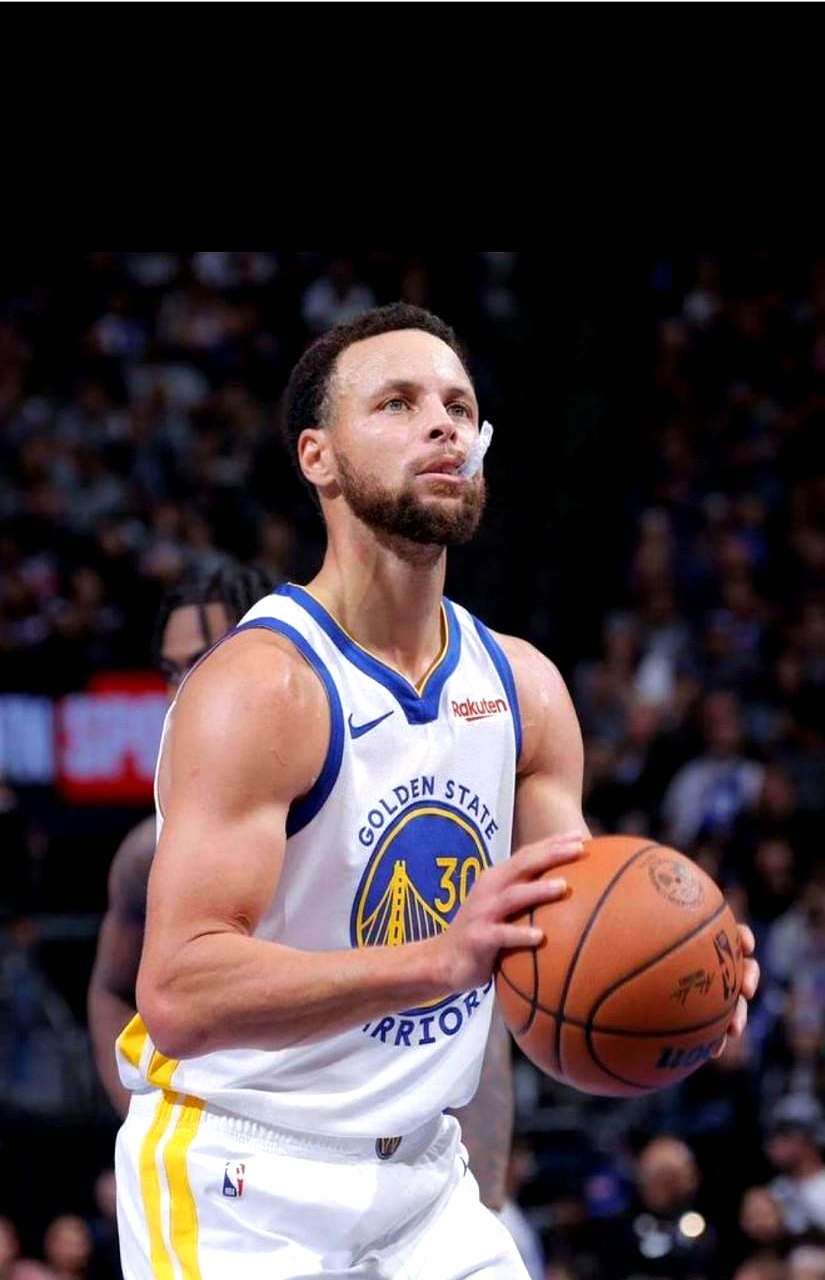 勇士擒爵士，库里31分轰炸对手