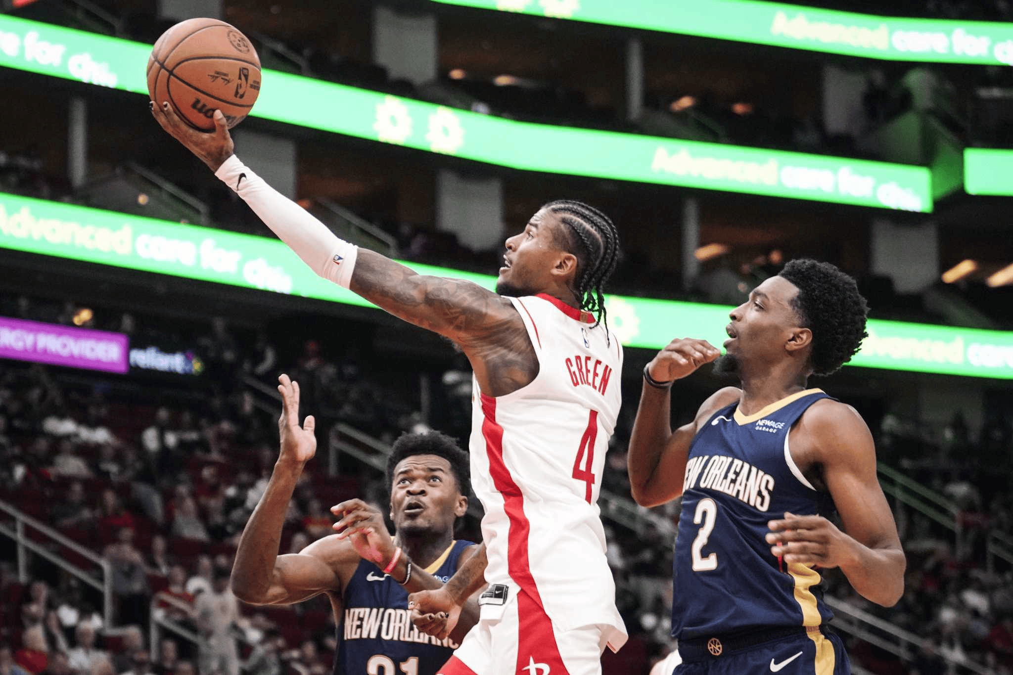 鹈鹕队球员训练成绩出色，备战充满信心